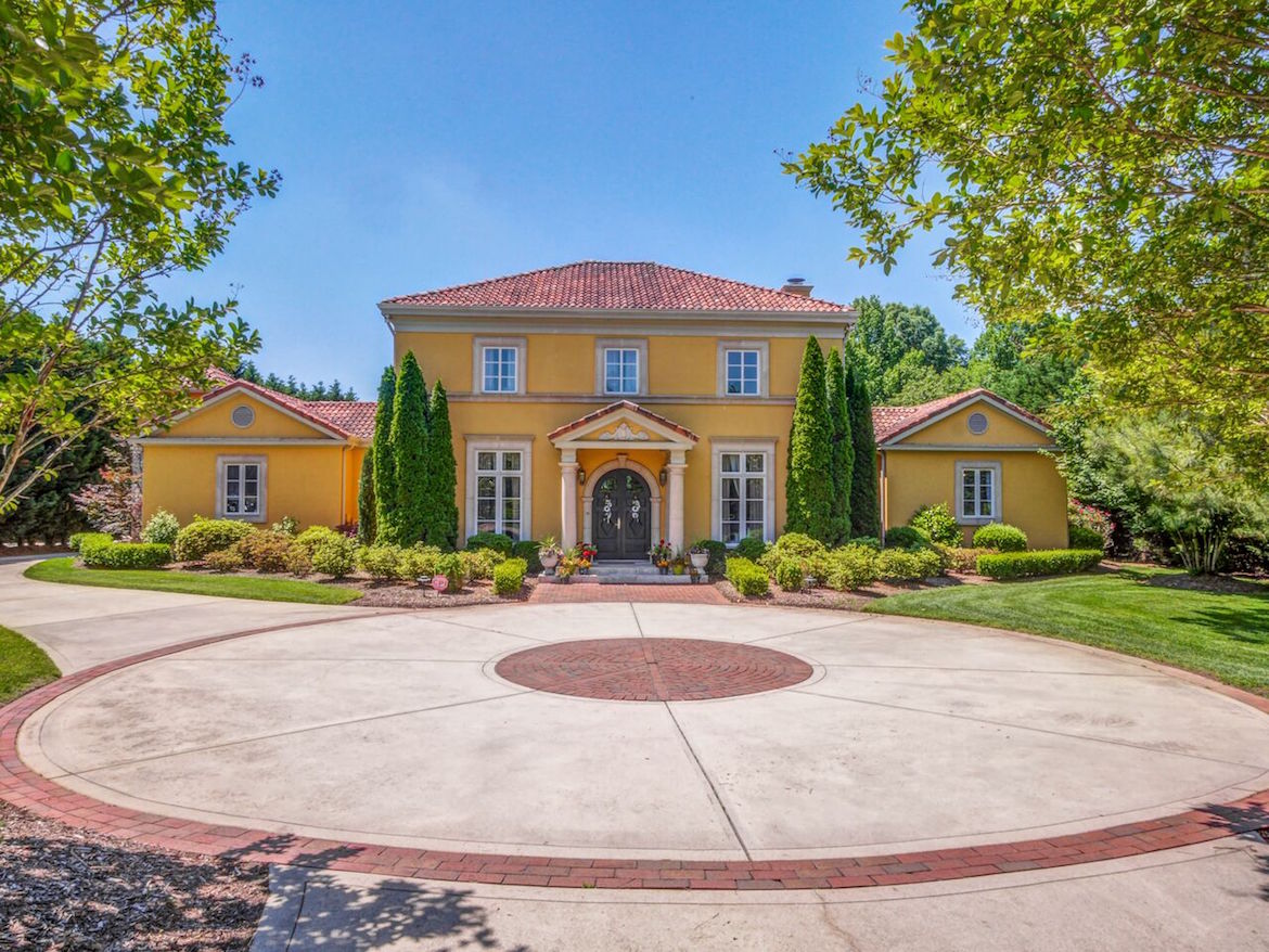 Savor Summer With This Palladian Mansion By Lake Norman Realty QC