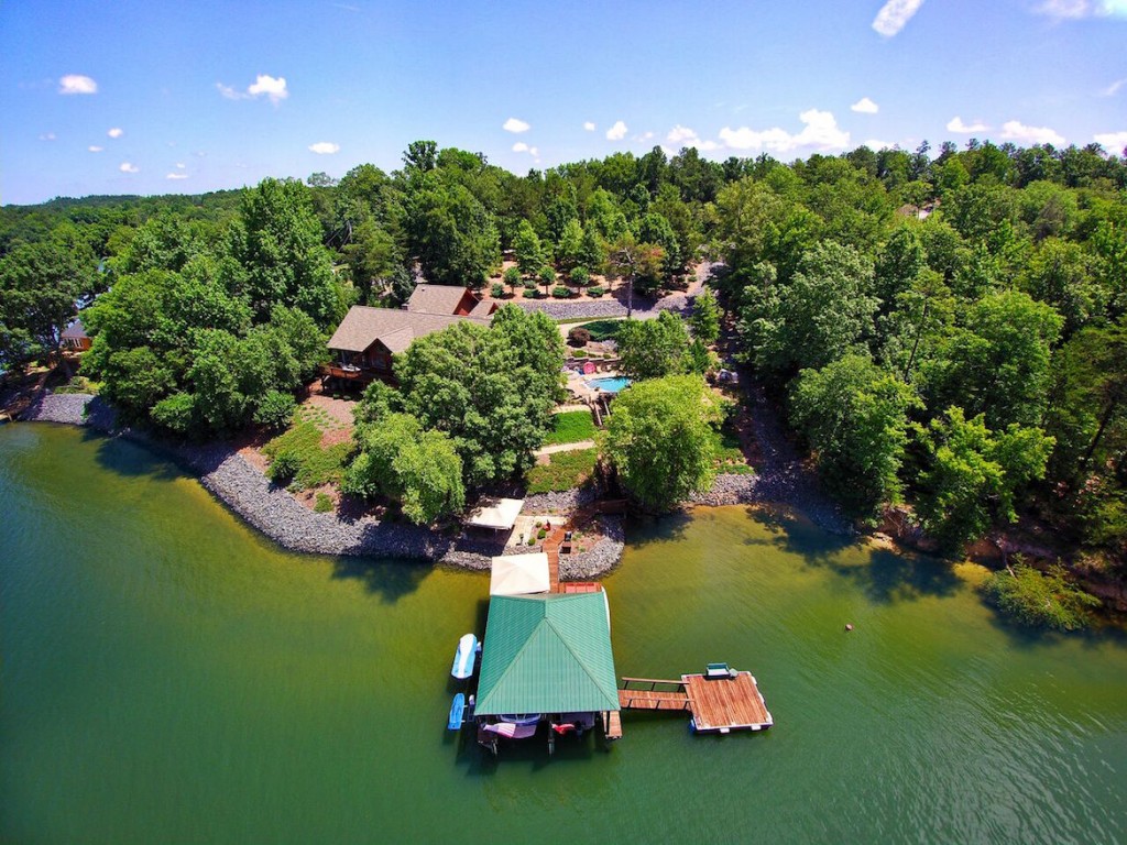 Enjoy Luxury Lake Living with this Cottingham Chalk Hayes Estate